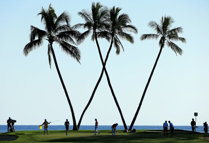Waialae Country Club, Honolulu, Hawaii; 16th hole, par 4, 417 yards