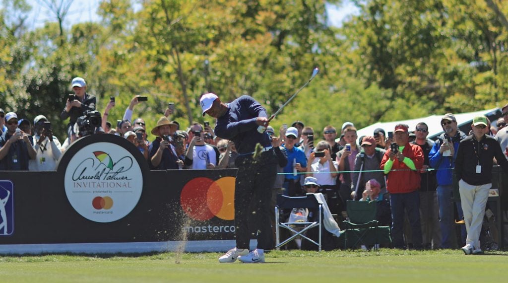 tiger-woods-new-round-2-live-blog-bay-hill-lead.jpg