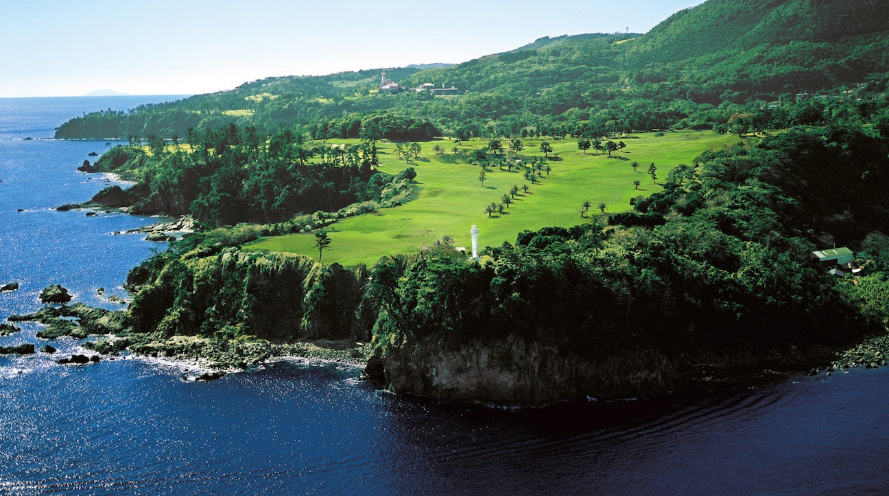 This cliff-hanging course is long haul for U.S. golfers — but worth the effort