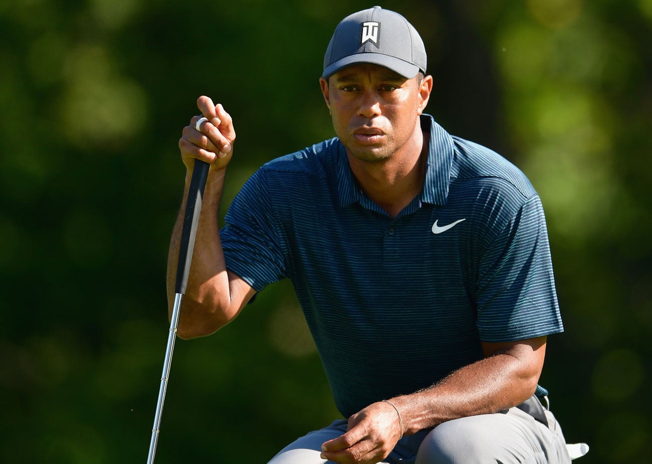 Tiger Woods shirt change, PGA Championship 2018