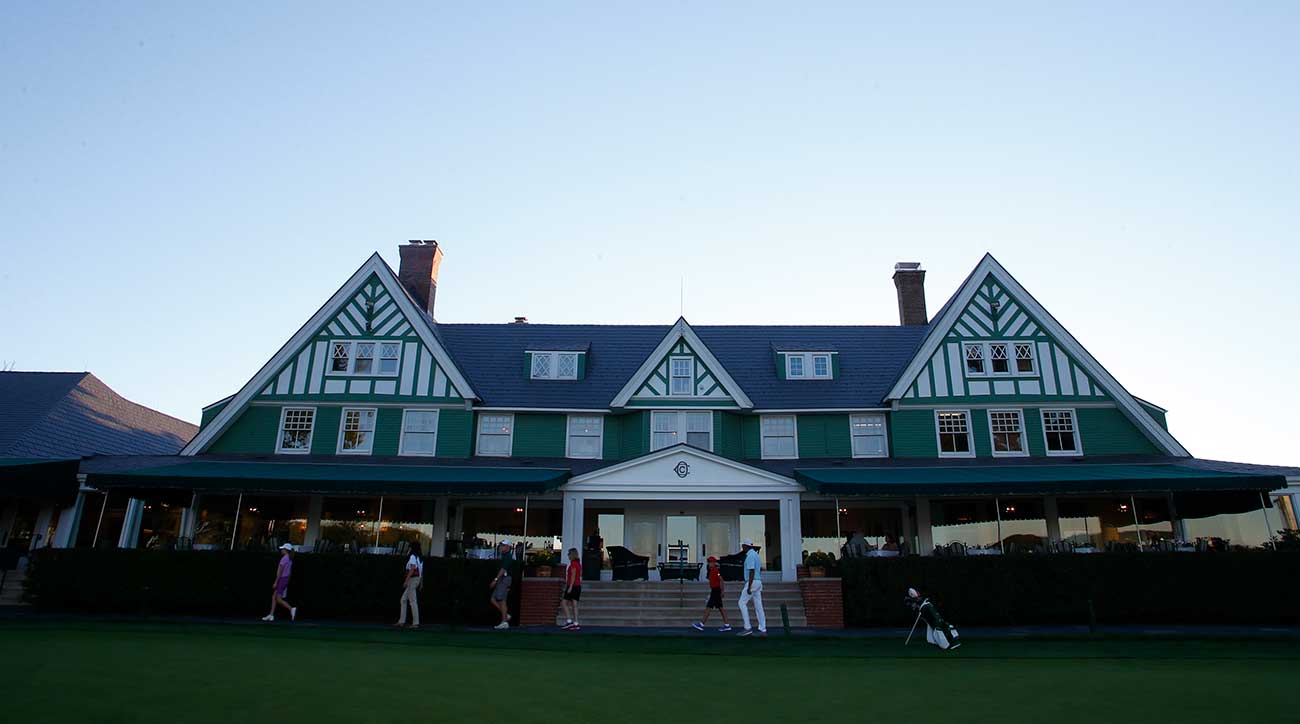 Golf fans are undoubtedly familiar with the history on the course at Oakmont. But what's inside the clubhouse is amazing, too.