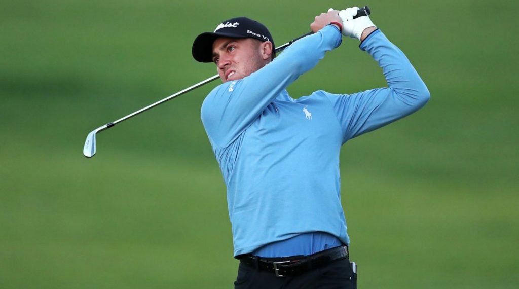 Justin Thomas holds a one-shot lead heading into Sunday's action at the Genesis Open.