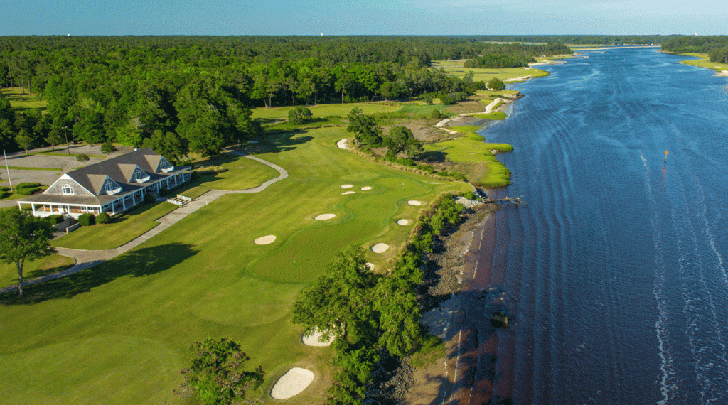 The beautiful closing hole at Glen Dornoch.