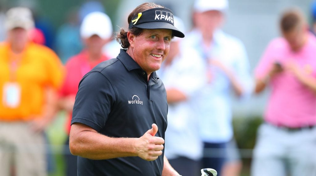 Phil Mickelson gives a thumbs up during the 2018 Northern Trust event