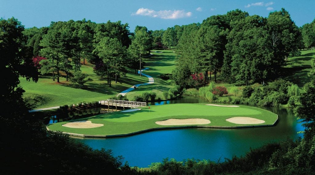 The Gold Course at Golden Horseshoe is one public course that can make you feel like you're at the Masters.