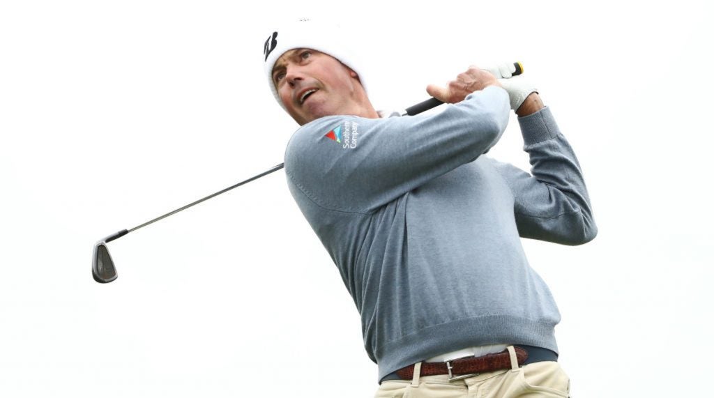 Matt Kuchar's controversial win over Sergio Garcia advanced him to Sunday's action.