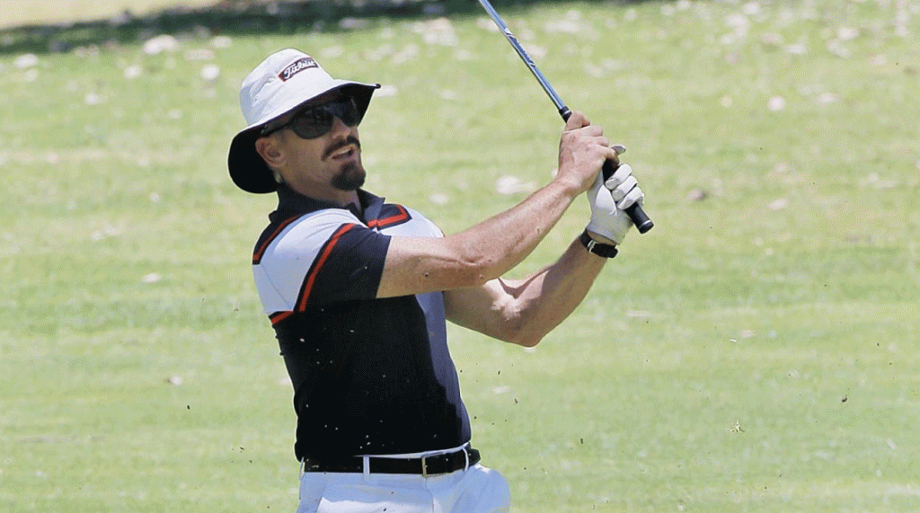 Since retiring from the Australain Football League, Akermanis has been pursuing a professional career in golf.