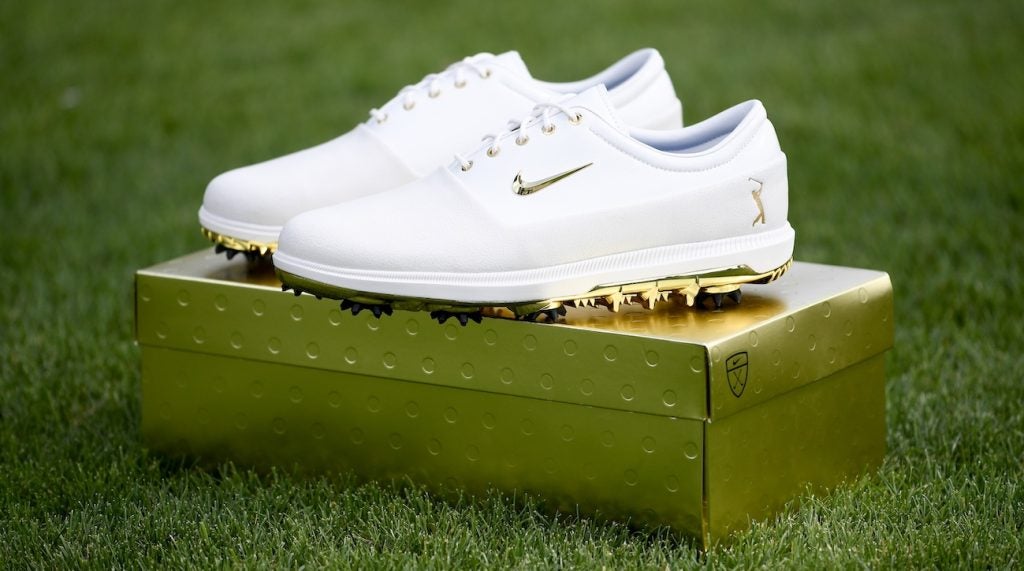 rory mcilroy nike shoes