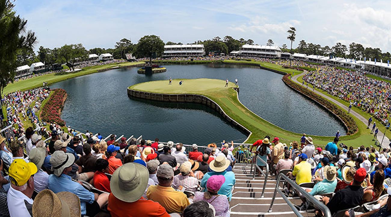 How much does it cost to play a round at TPC Sawgrass?