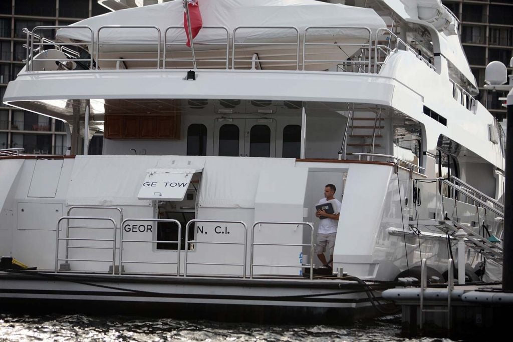 cost of tiger woods yacht