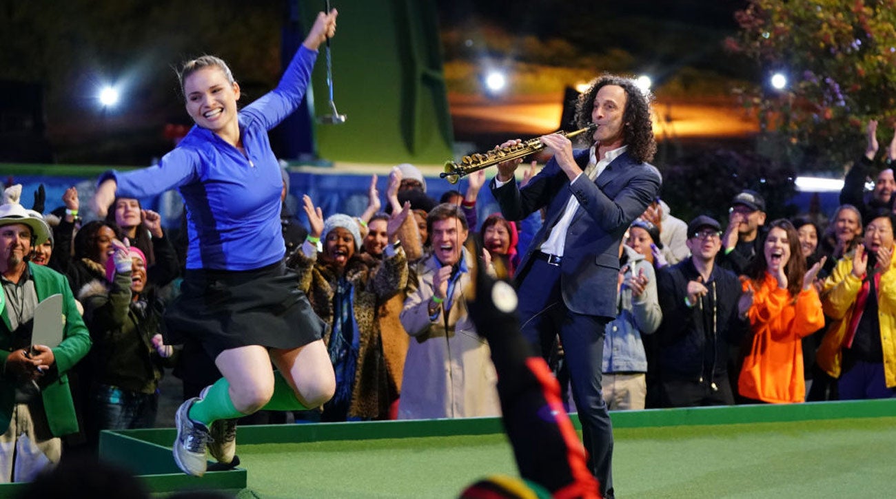 Kenny G just randomly appearing in the show.