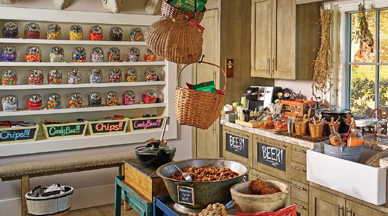 There's a trove of treats and drinks waiting inside the little cabin at Silo Ridge, in Amenia, New York.