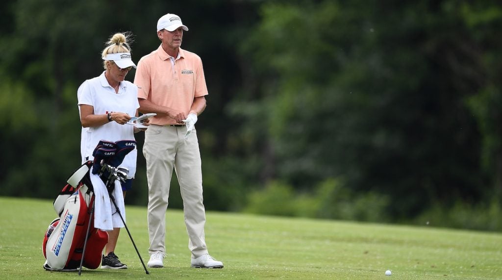 Steve Stricker won the U.S. Senior Open with his wife, Nicki, on the bag. 