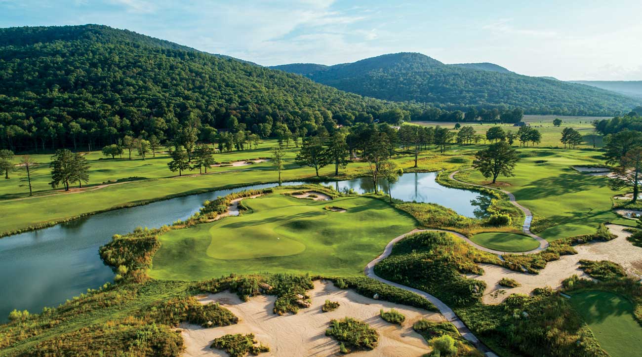 The 4th and 5th holes at Sweetens Cove.