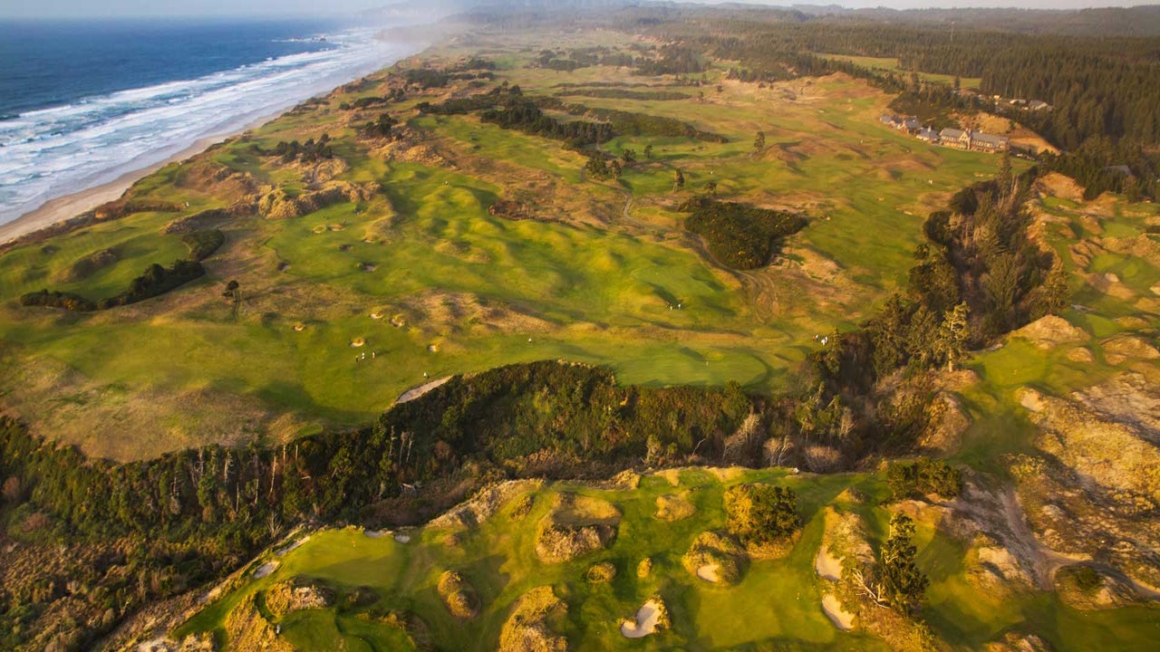 Bandon Dunes Golf Resort occupies an incredible stretch of the Oregon coastline.