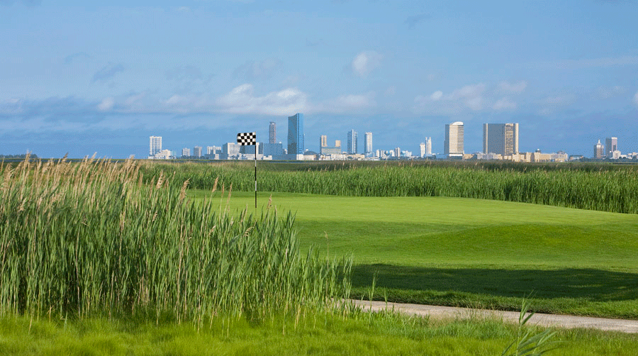 The Bay Course at Seaview Resort serves up Atlantic City views.