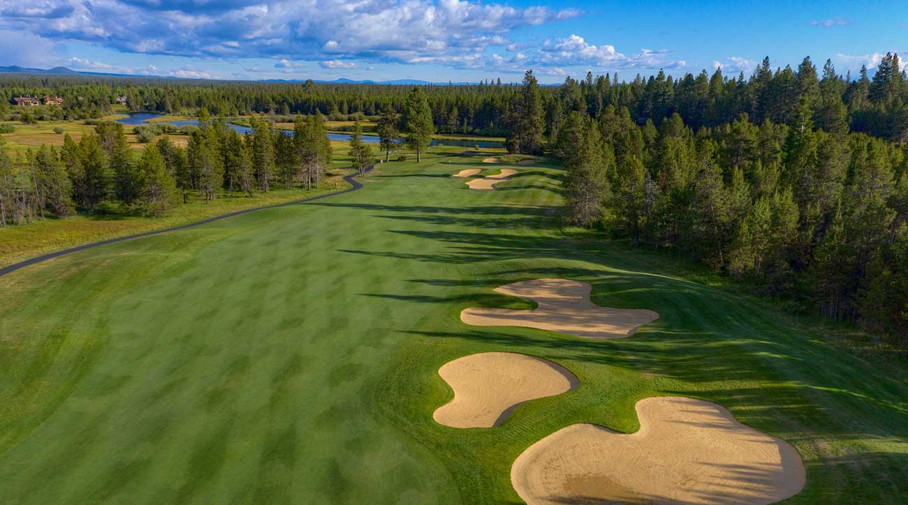 In the winter, it’s a ski haven. Come summer, golf takes center stage. Sunriver has become a premier central Oregon resort playground.