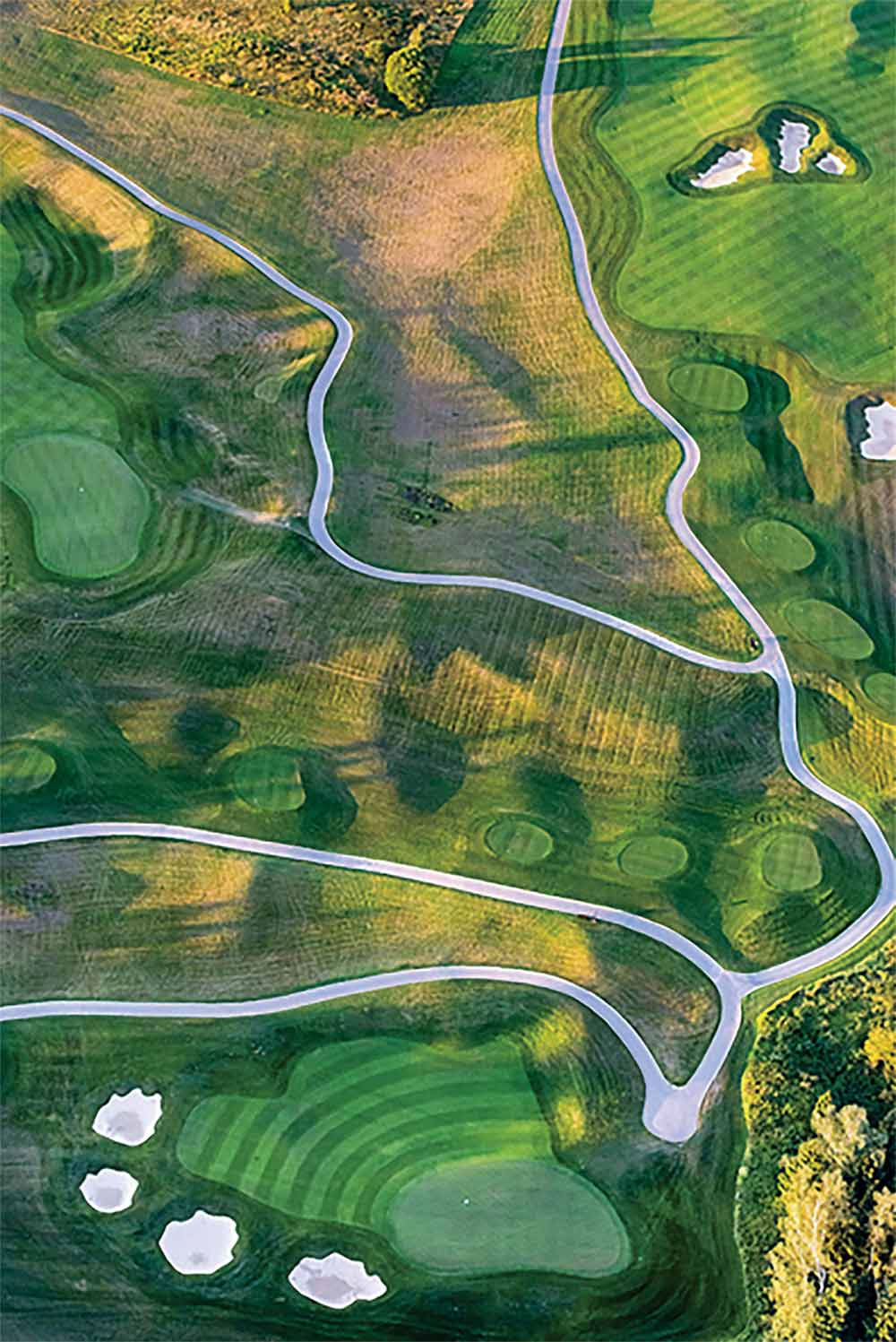 A smattering of Moscow CC’s traps and abundant tee boxes.