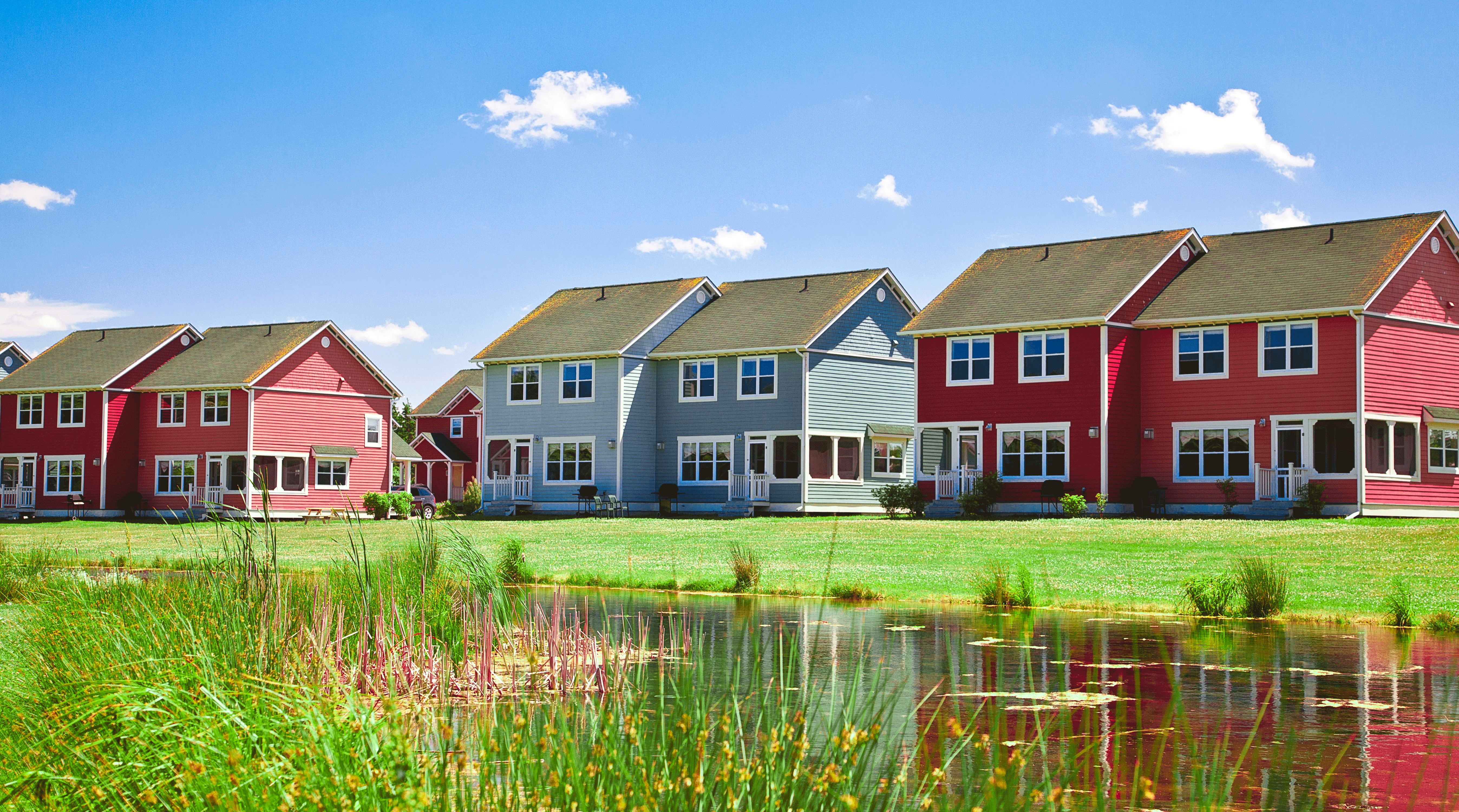 Rodd Crowbush's colorful lodging.