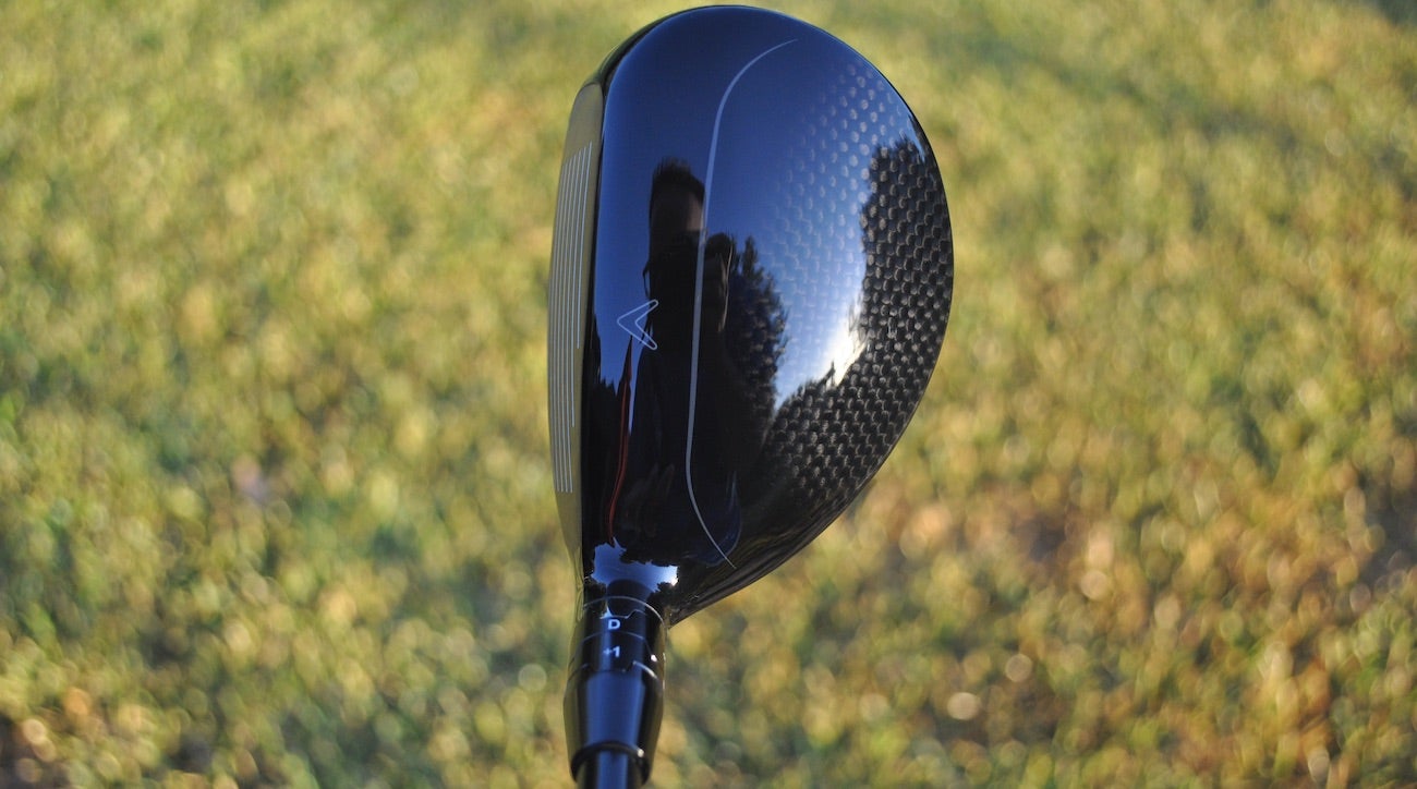 A lighter T2C triaxial carbon fabric crown saves weight and redistributes it within the head to lower the CG for a controlled launch.