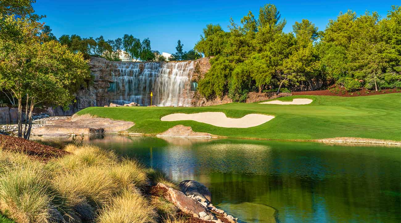 A view of the par-3 18th hole at Wynn Golf Club.