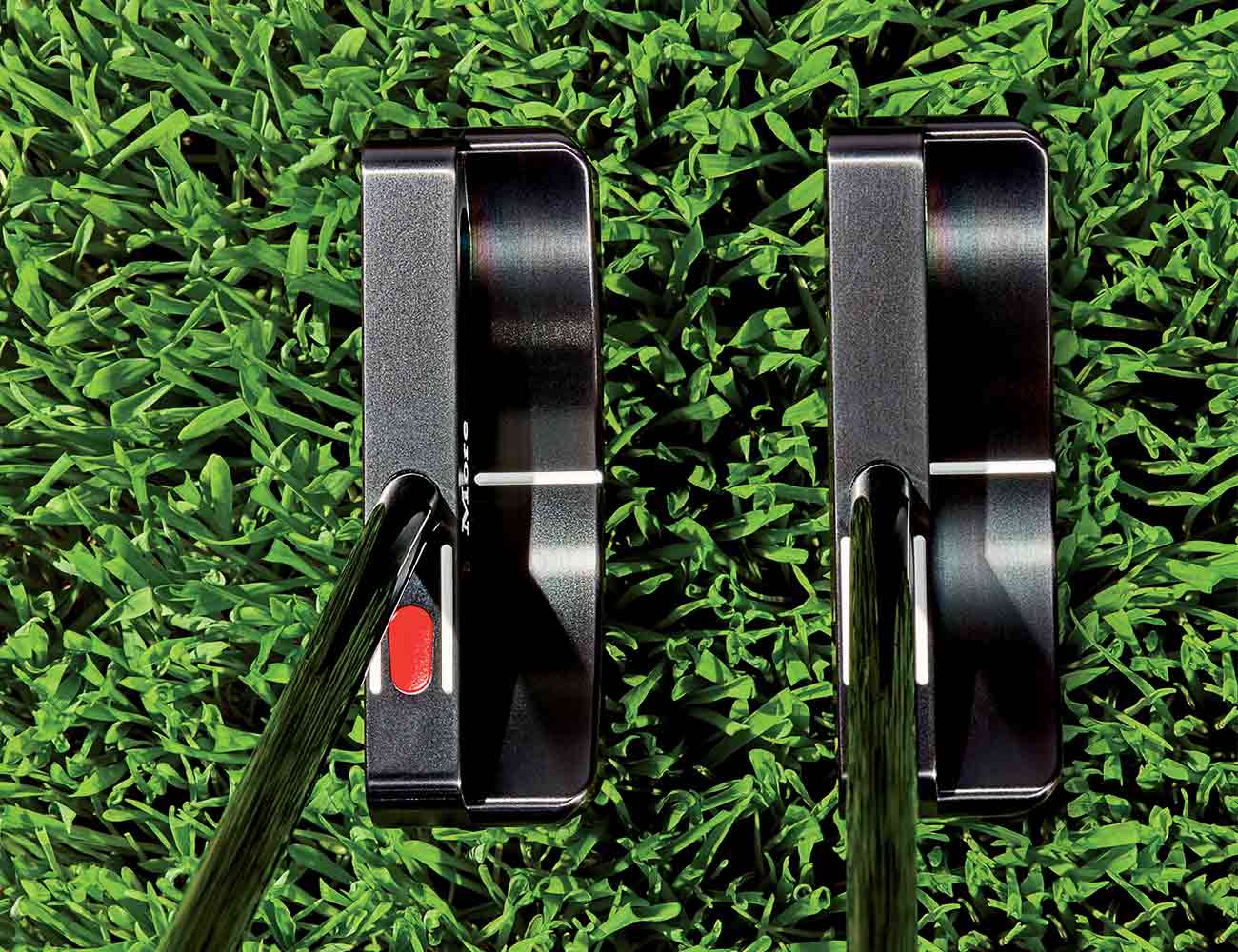 1. Bad - When the red dot appears, you know your setup is whack.
2. Good - No red dot? Pull the trigger.