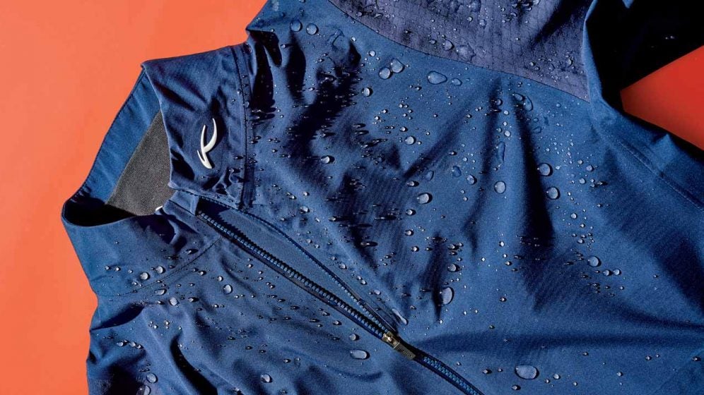 This rain suit is perfect for battling weather on links golf courses