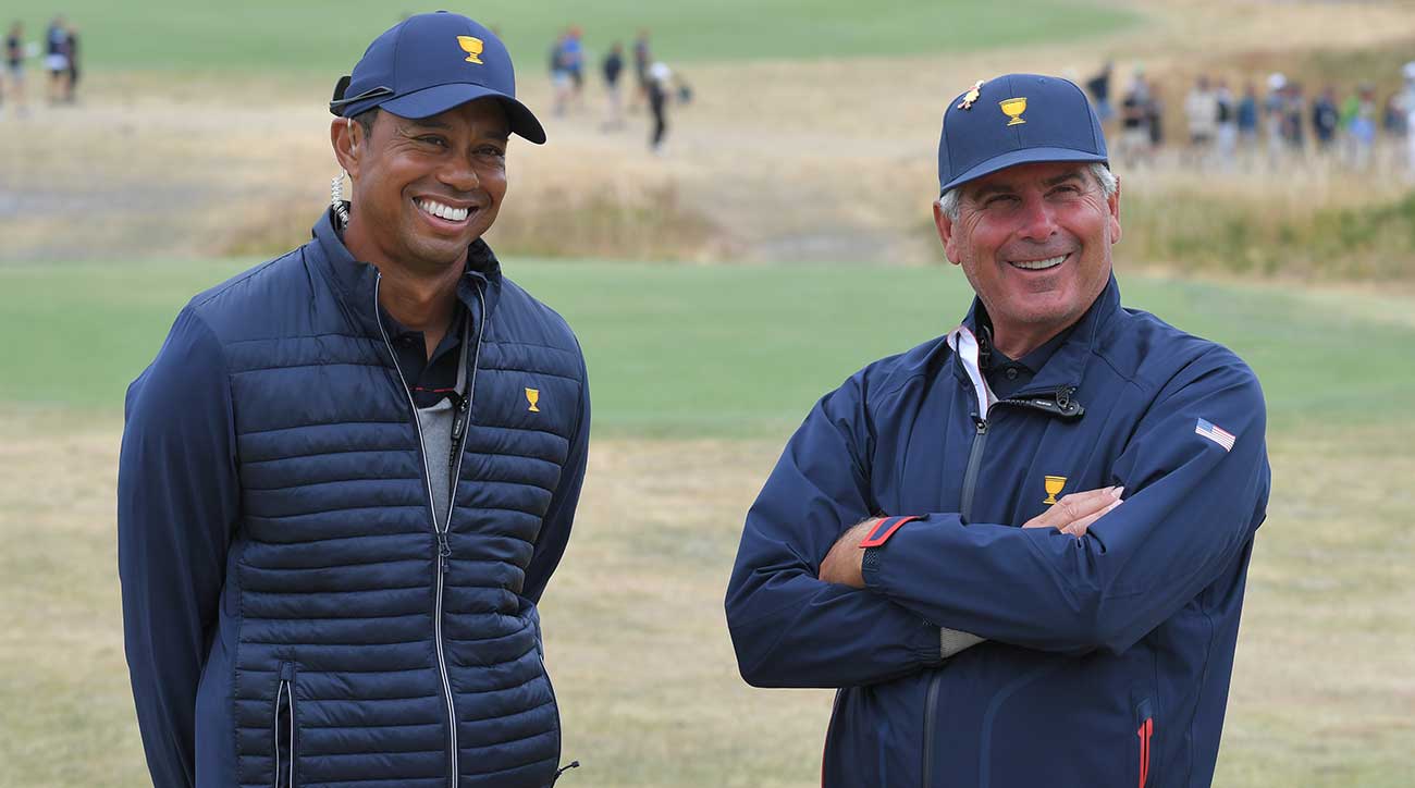 Tiger Woods and Fred couples share a laugh during last week's presidents' Cup.