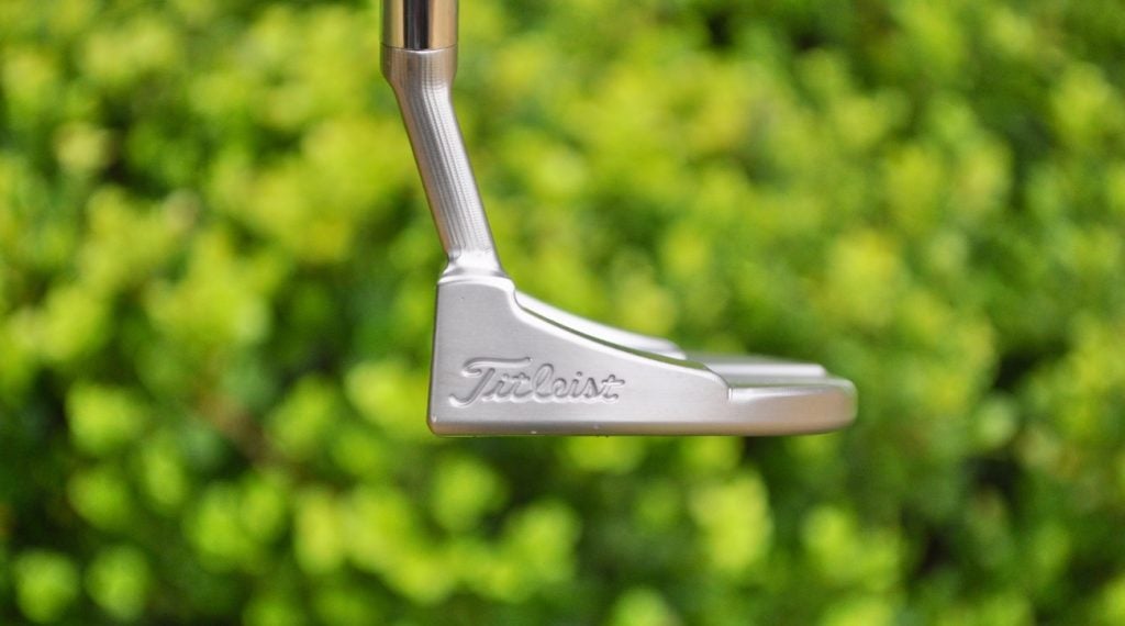 A Titleist stamp is discreetly positioned on the end of the heel. 