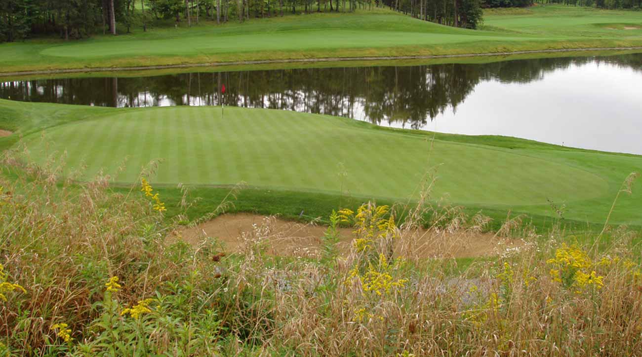 The 16th at OKGC's three-tiered green marks the difference between par and birdie for solid tee shots.