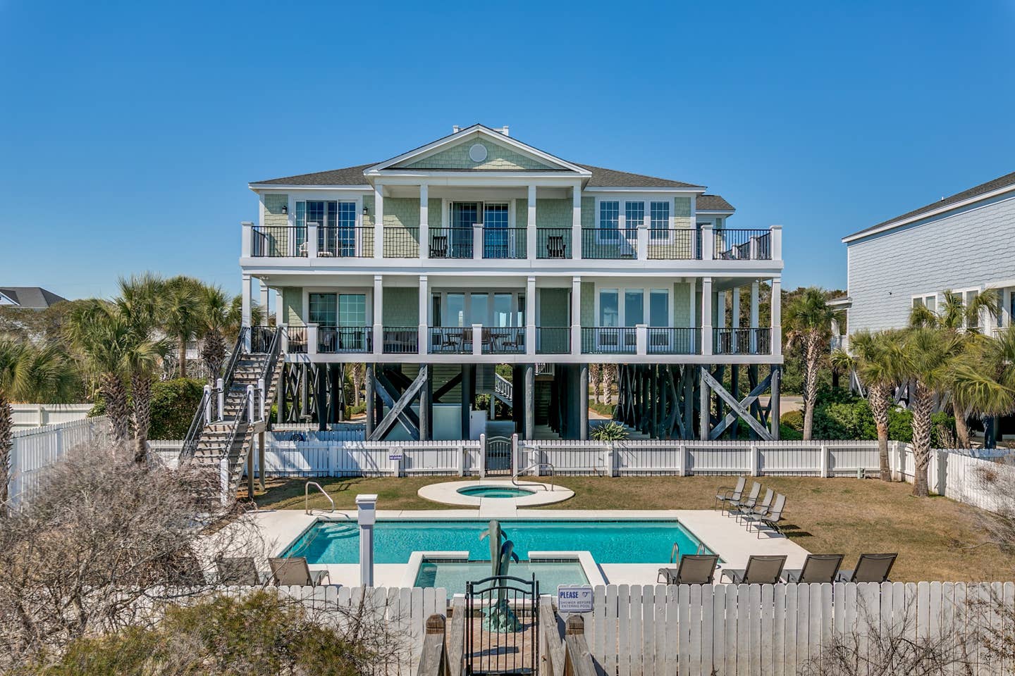 Large vacation home with a swimming pool in Myrtle Beach, South Carolina.