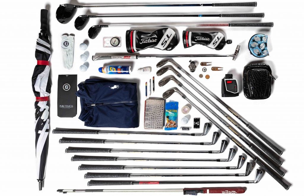Everything inside Justin Thomas' golf bag. 