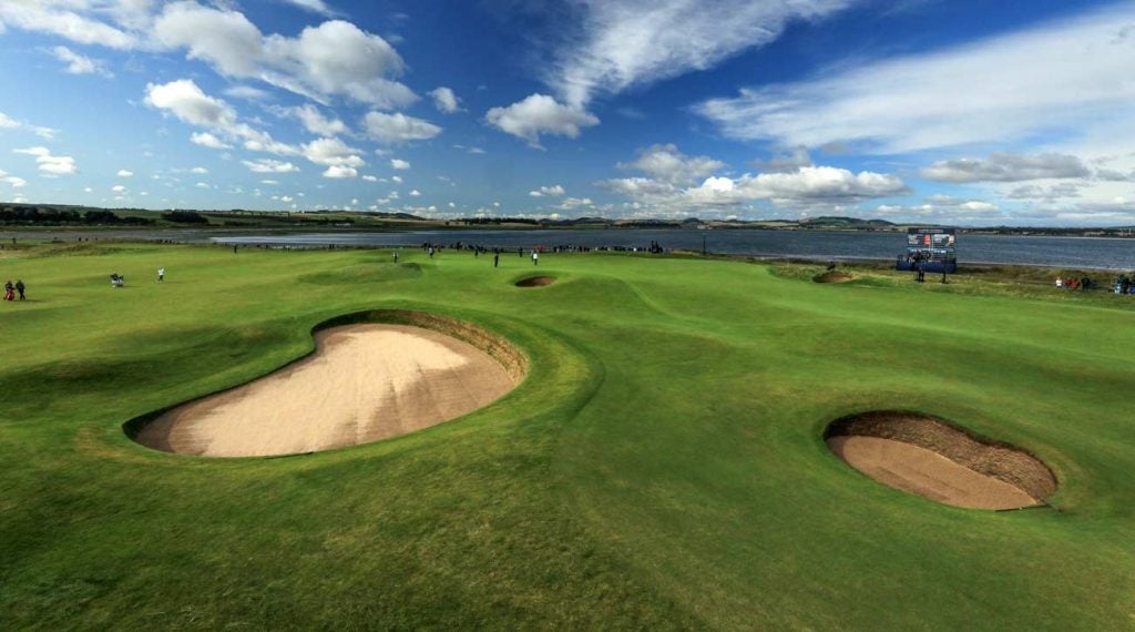 The 11th at St Andrews is the origin of the Eden hole design.