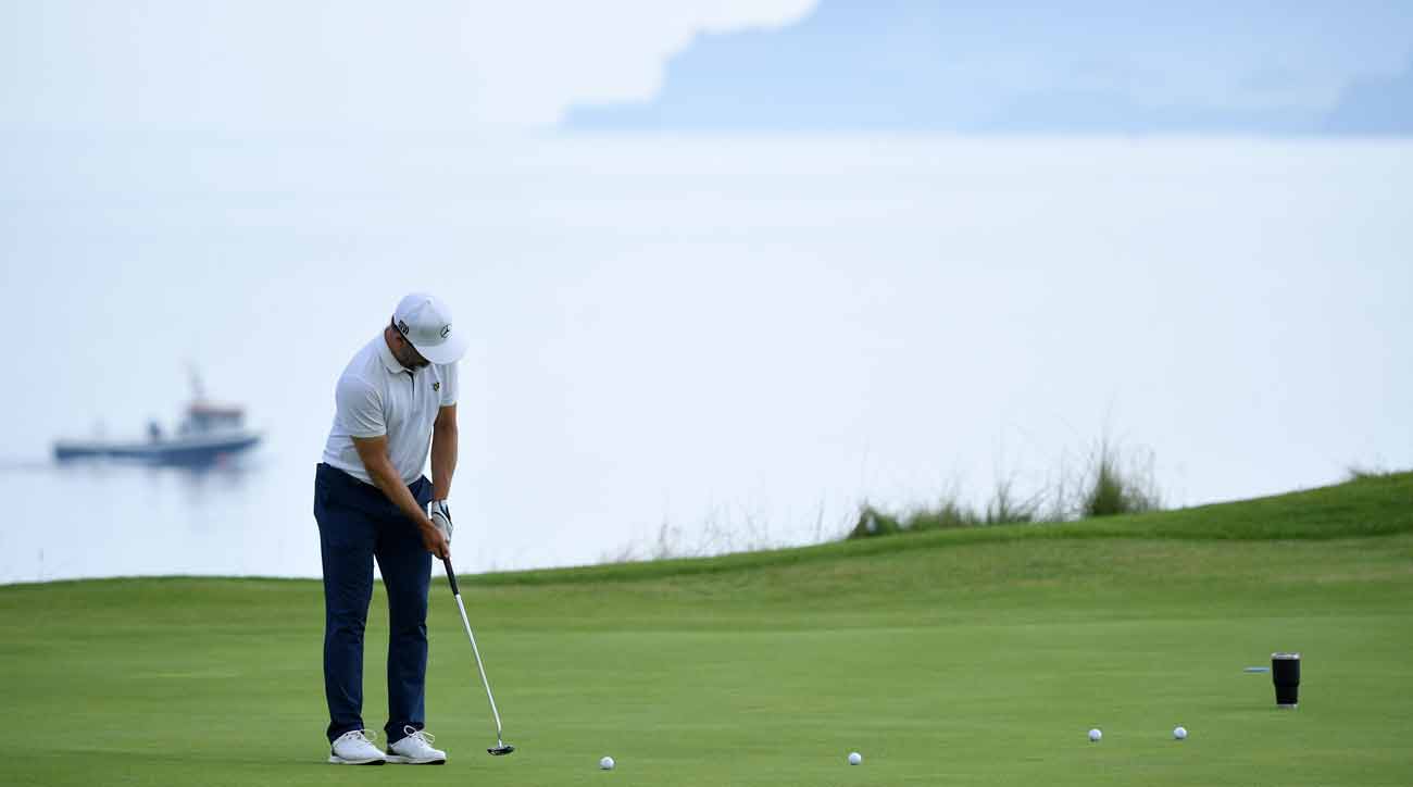 Rules Corner: Are you allowed to putt on a practice green during a round?