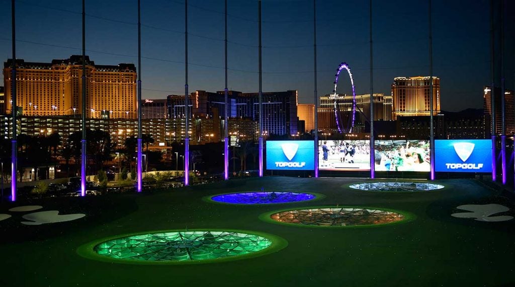 TopGolf Las Vegas is the BIGGEST in the WORLD! 