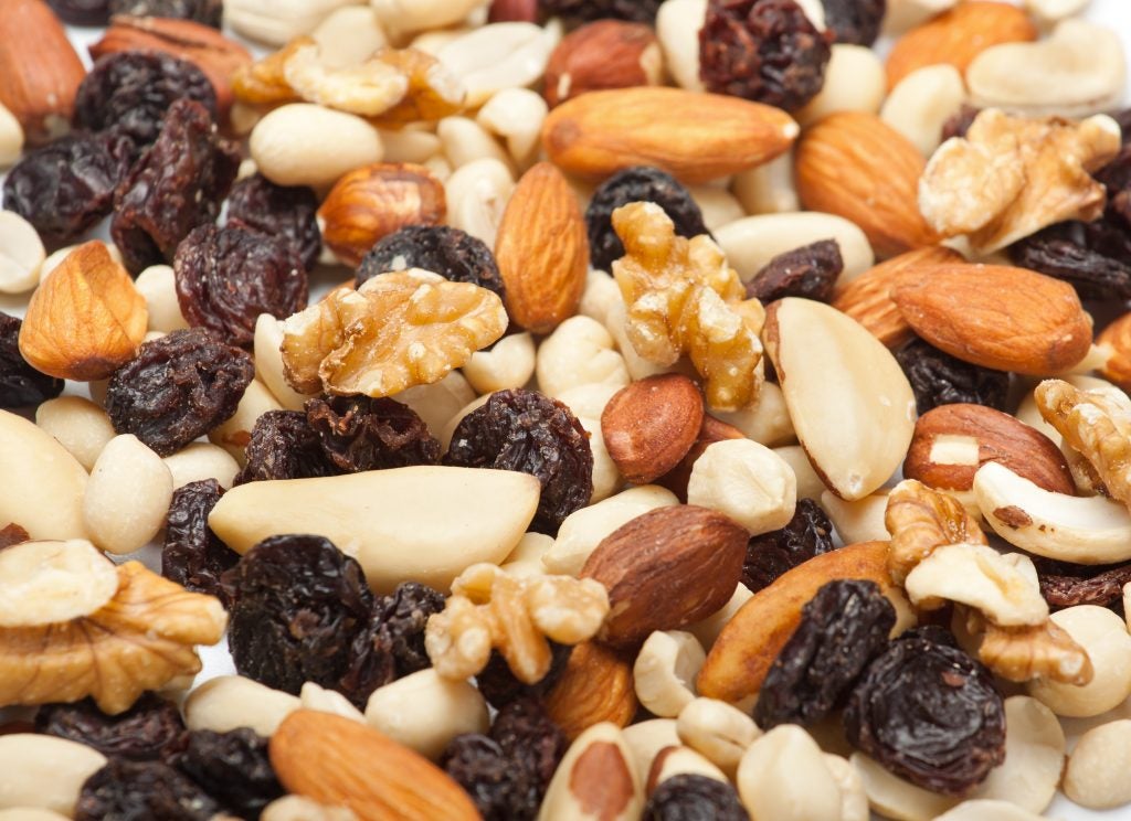 Including brazil nuts, pumpkin seeds and sunflower seeds in your trail mix will give your on-course snack an immune-boosting punch. 