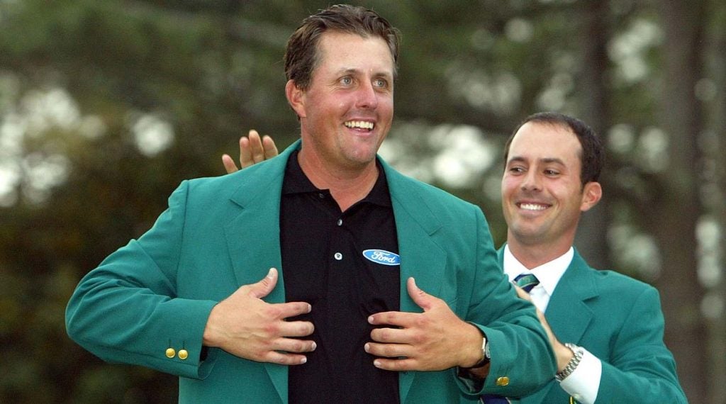 phil mickelson gets green jacket