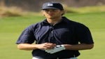 Tom Brady takes off golf glove