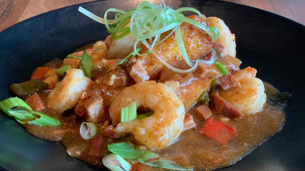 Shrimp and grits in a pan