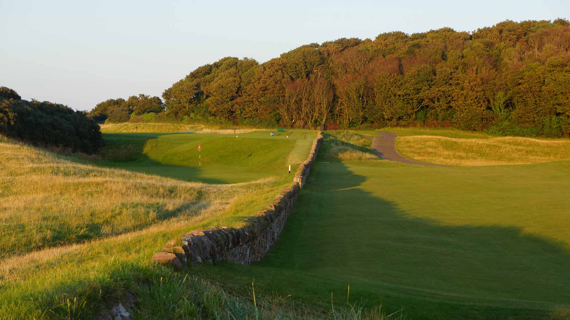 The quirky par-4 13th at North Berwick is a linksland gem