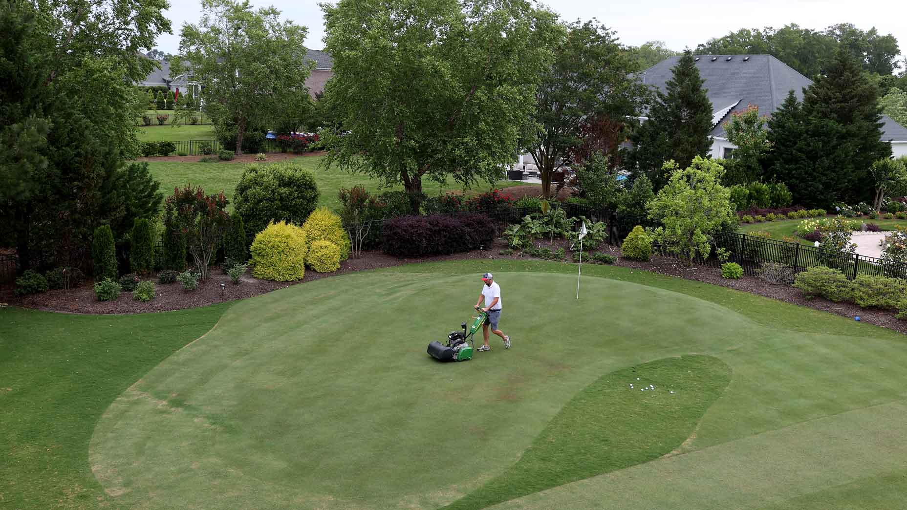 Golf Course Backyard Landscaping Ideas Go, Patio Ideas For Backyard Job