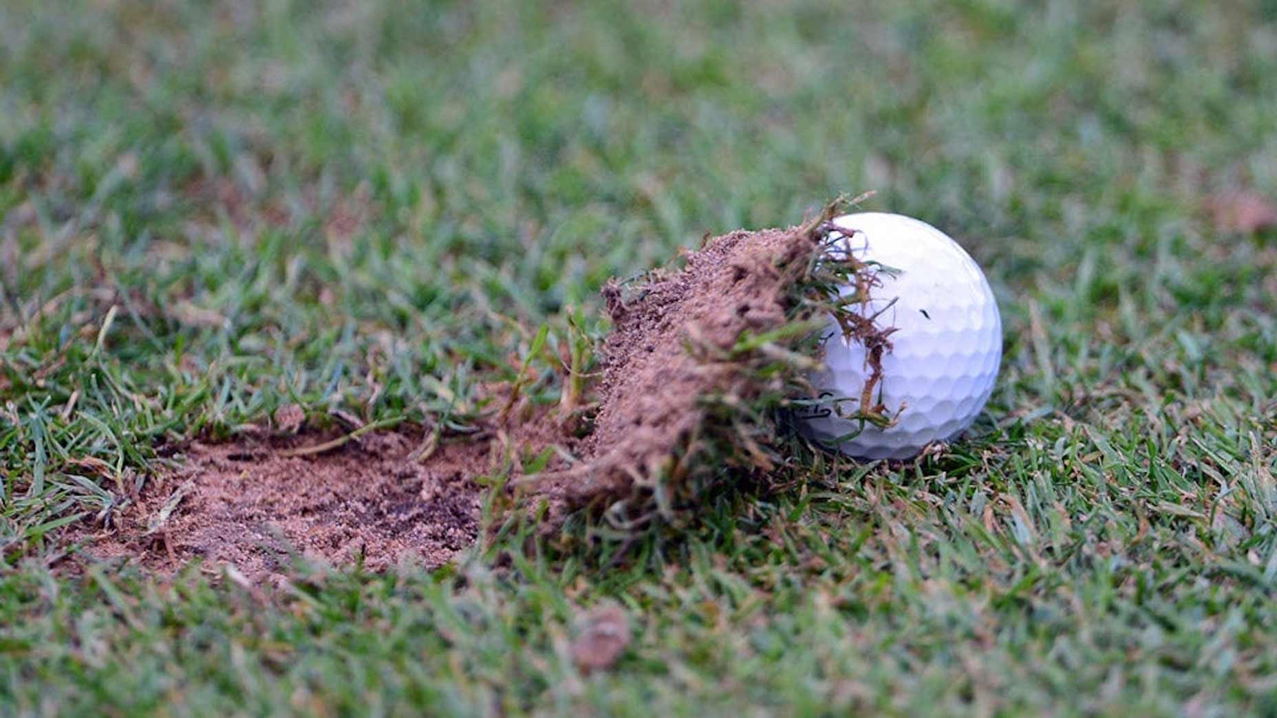 Golf ball in the air, slow motion, Stock Video