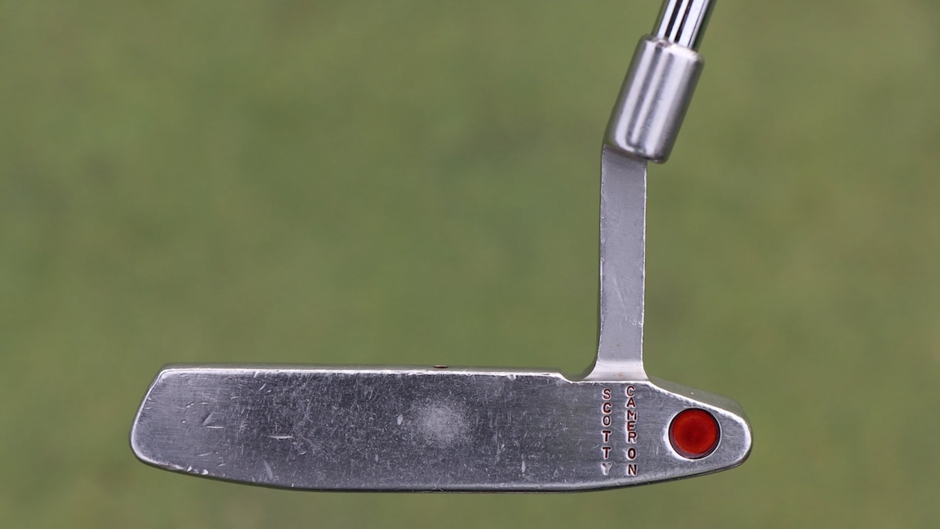 An UP-CLOSE Look At Tiger Woods' Famous Scotty Cameron, 44% OFF