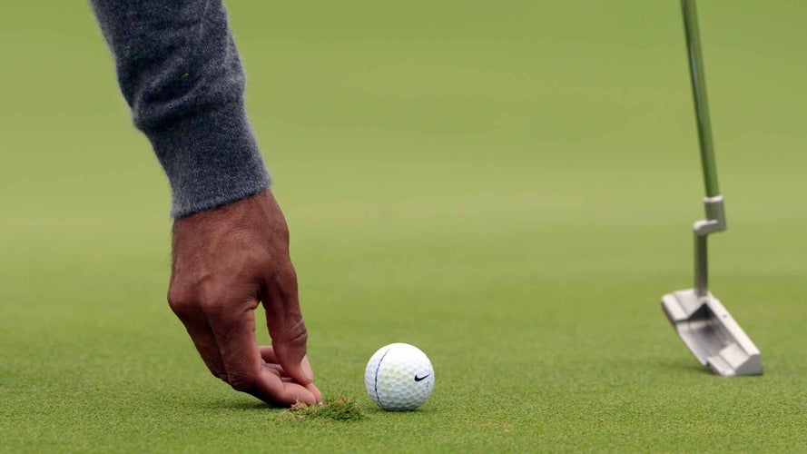 How to make a ball marker with a bottle cap: Golf Hacks