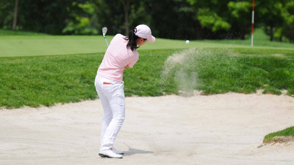 overliggende Uplifted lindre Women's golf tips: The 2 keys for a great bunker game