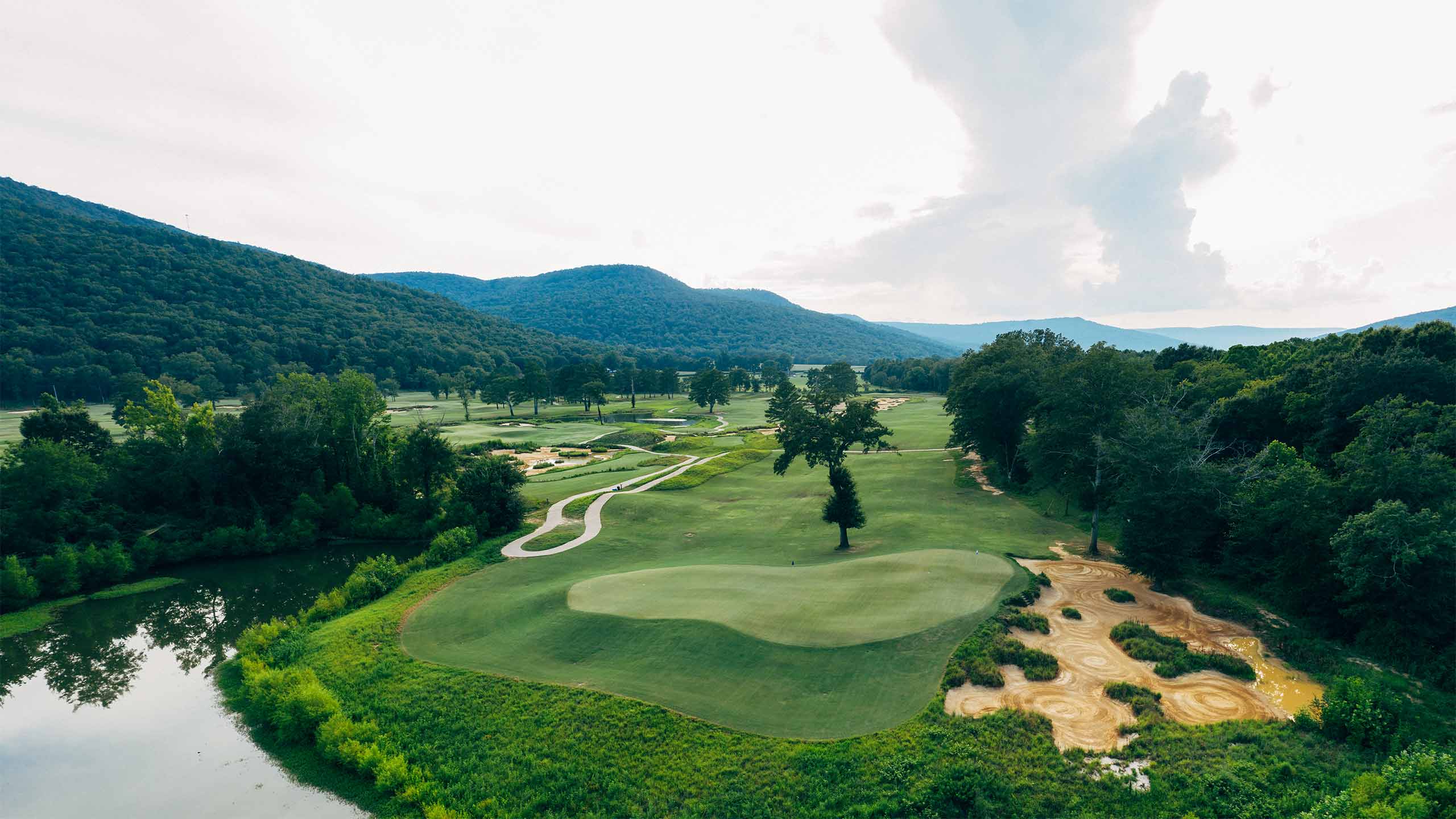 Sweetens Cove Golf Club, South Pittsburg, Tennessee Golf course