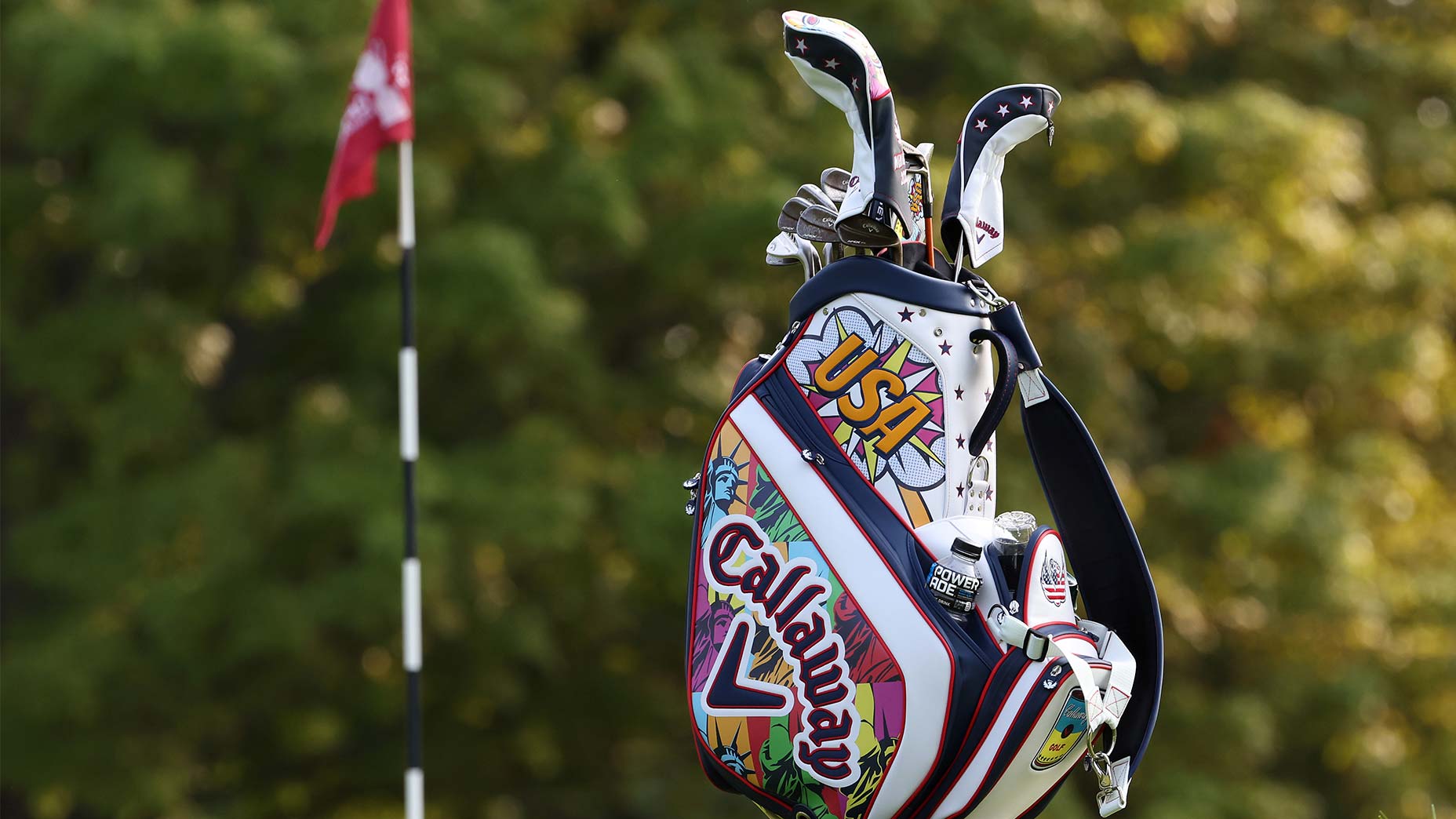 PHOTOS: Check out eye-catching U.S. Open-themed golf bags