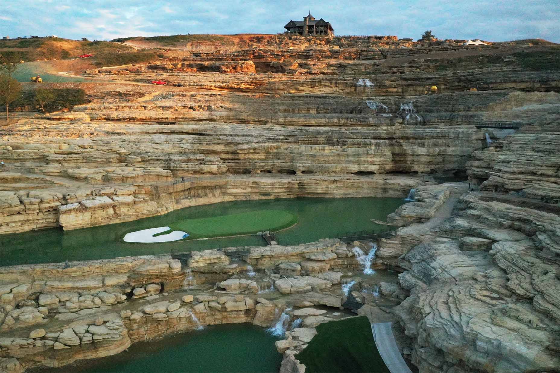 Tiger Woods' new course Payne's Valley has insane par3 19th bonus hole