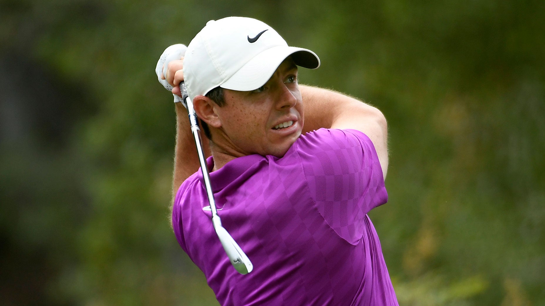 what time is rory mcilroy teeing off today