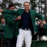 jordan spieth wears green jacket